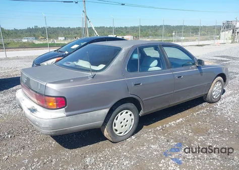 1994 Toyota Camry Le из США, поврежденный, VIN 4T1SK12E3RU472583